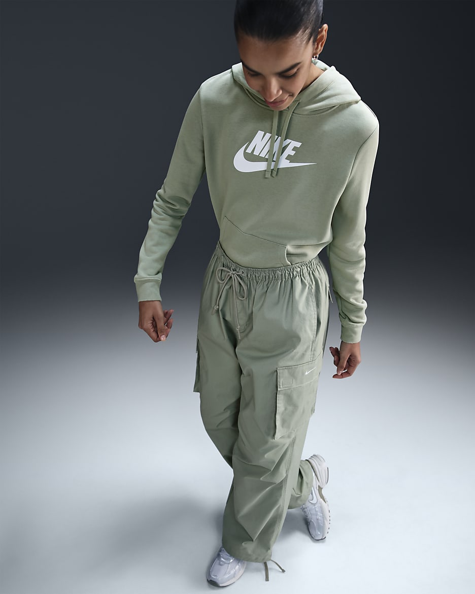 Nike Sportswear Women s Mid Rise Oversized Cargo Trousers. Nike AT